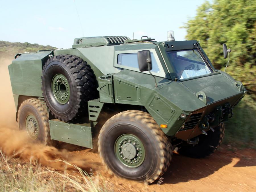  BAE RG35 4x4 2009 года  (фото 7 из 17)